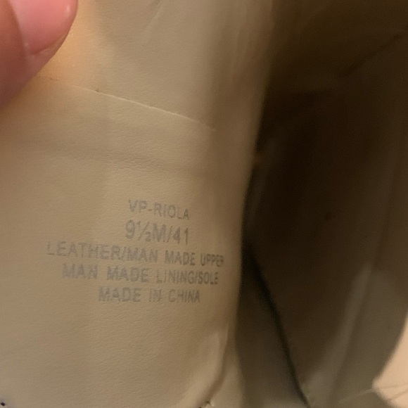 Vintage Vince Camuto Old Money Black Leather W/ Gold Buckle Loafer Size 9.5 - Picture 12 of 12